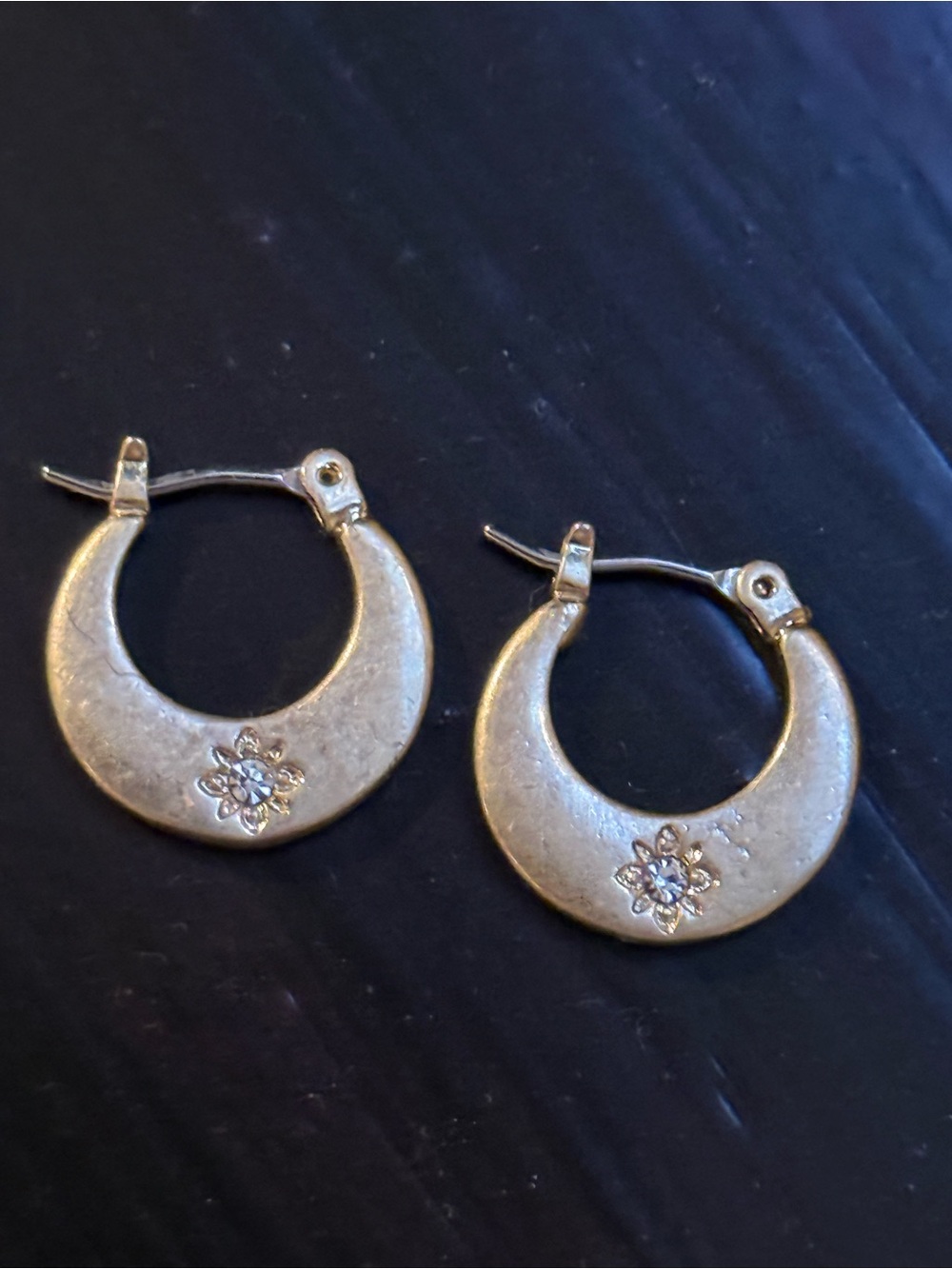 Sundance Floral Burst Mini Crescent Hoop Earrings - Picture 4 of 5
